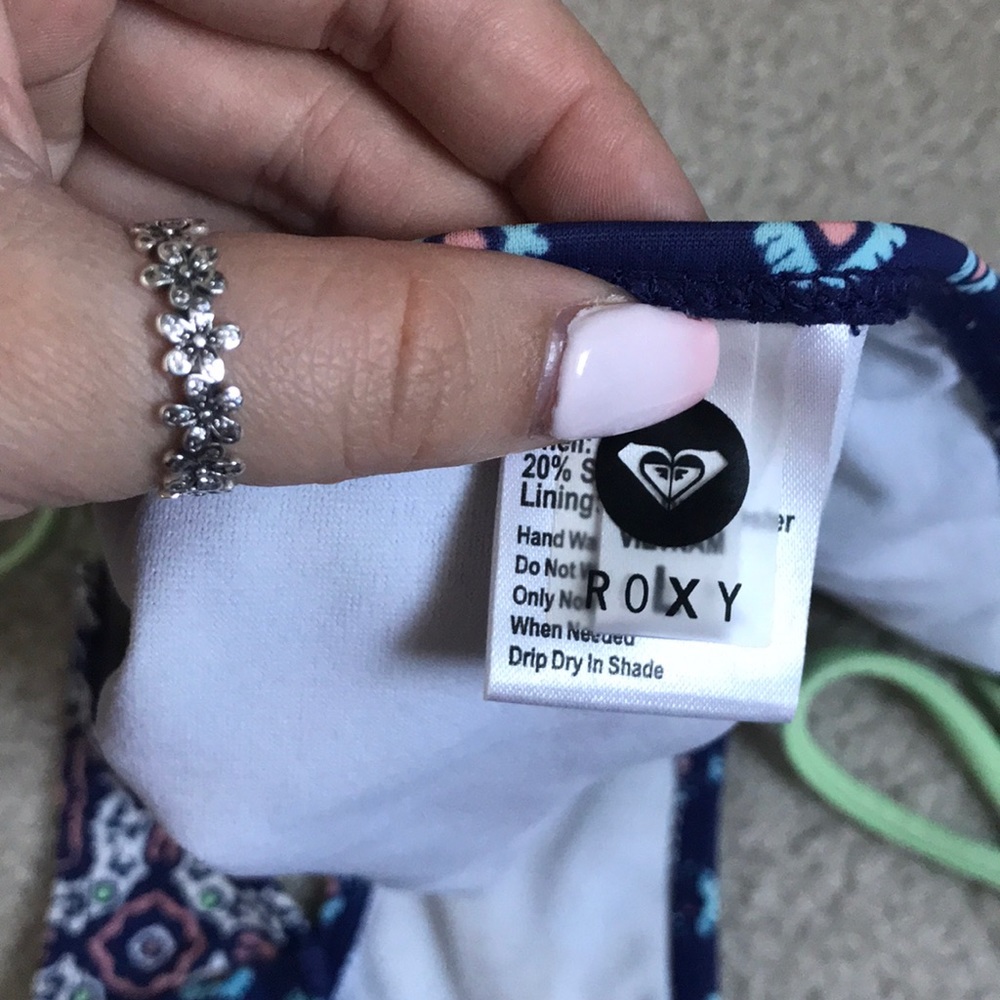 Roxy String Bikini Bottoms - Picture 4 of 4